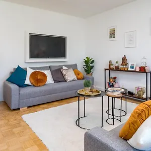 2og Mitte Wunderschöne 68m² Große 2-zimmer Nähe Salzburg Freilassing